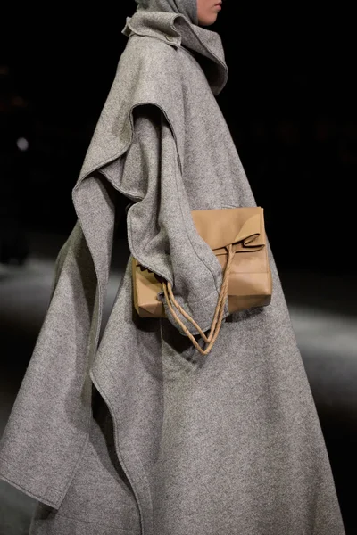 Look 43